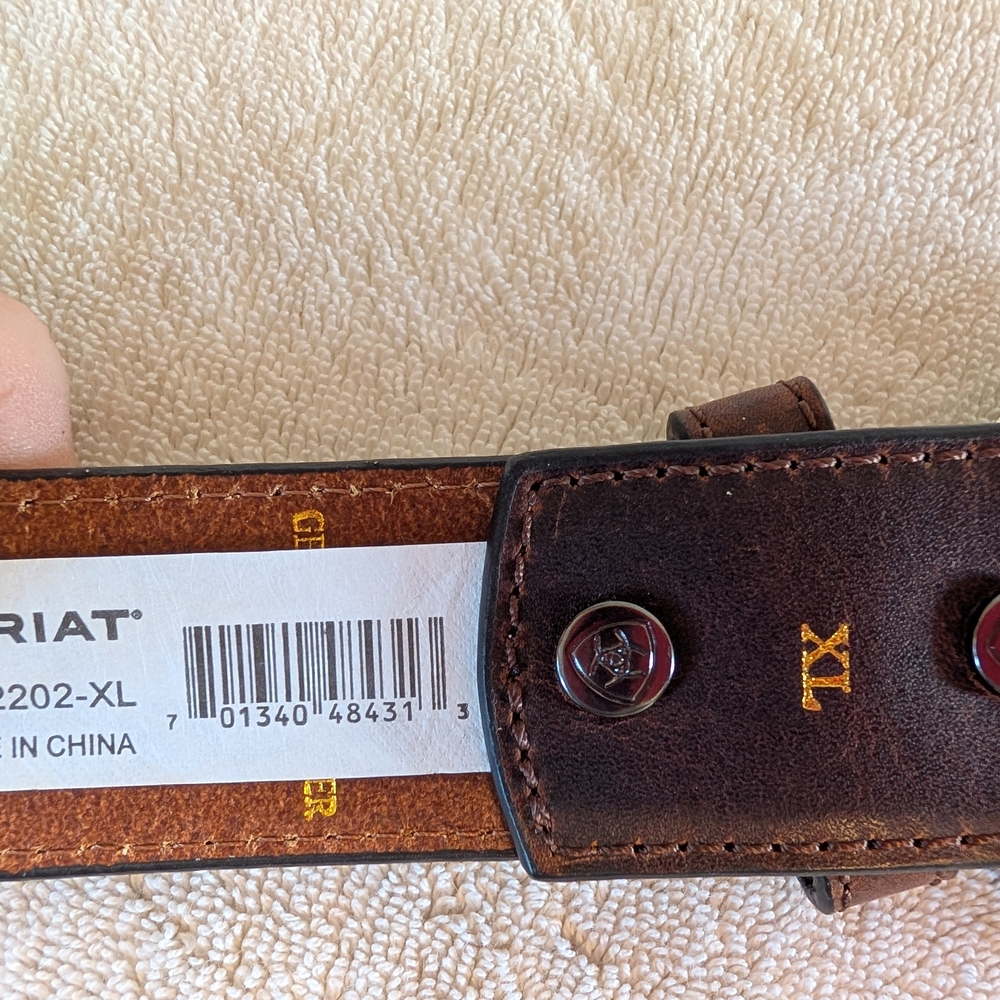 Ariat Western Belt With Cross Buckle - Picture 4 of 4